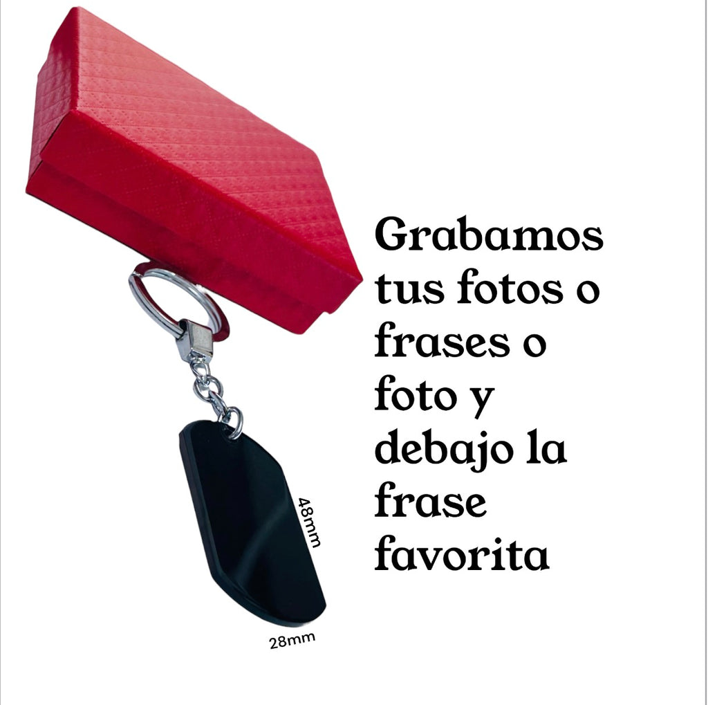 Llaveros en negro personalizados con fotos o frases