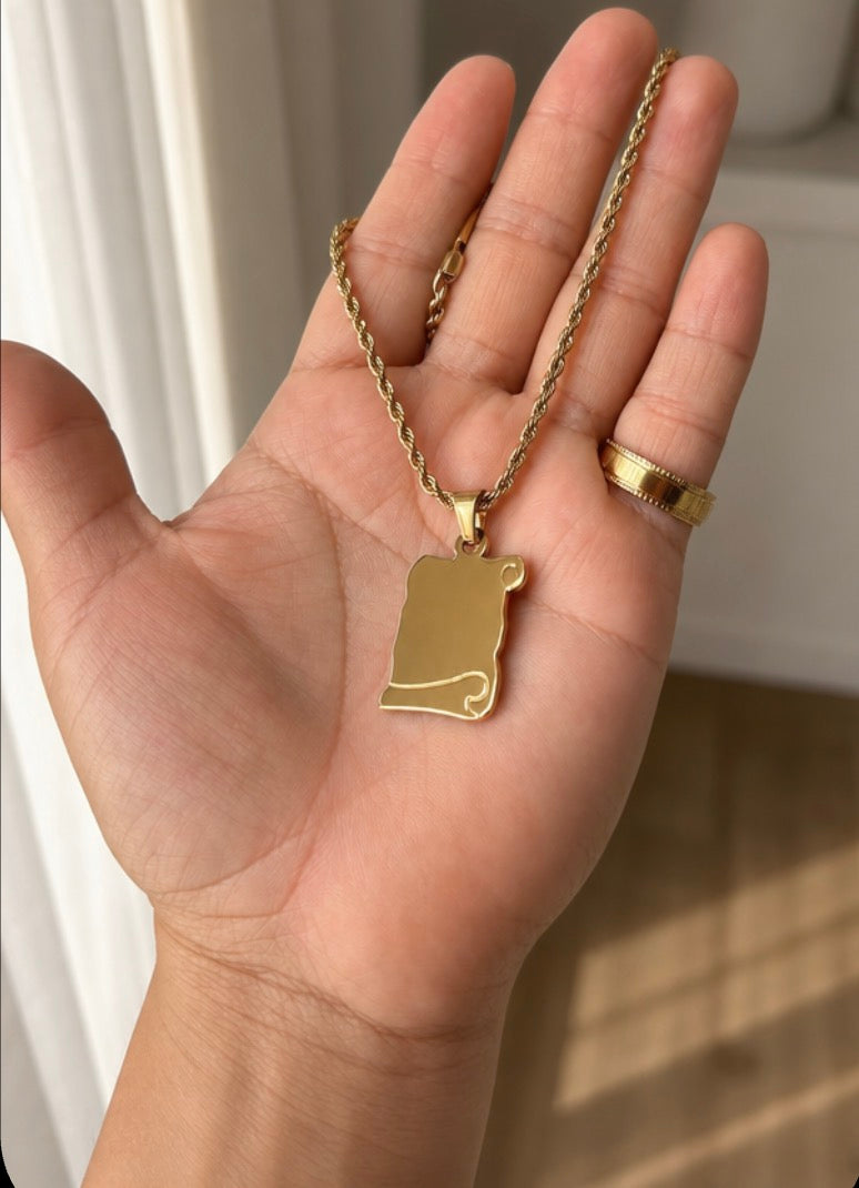 Pergamino con cadena de cordon personalizados a tu gusto