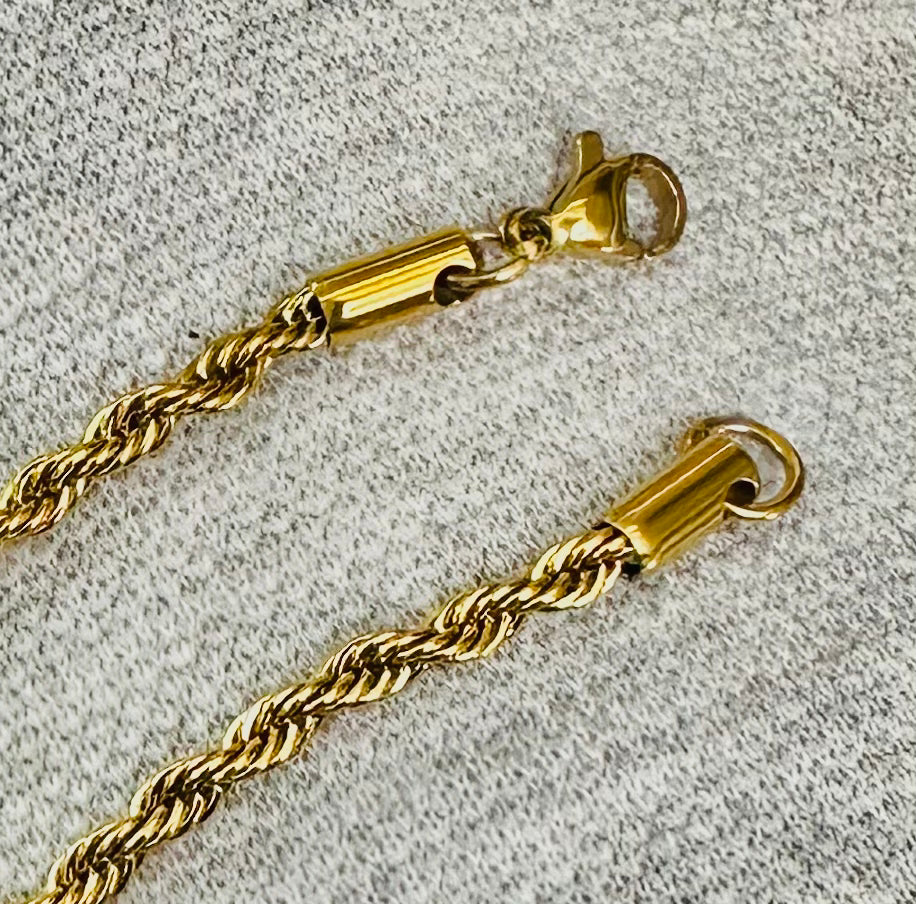 Cadena de cordón dorado y plateado