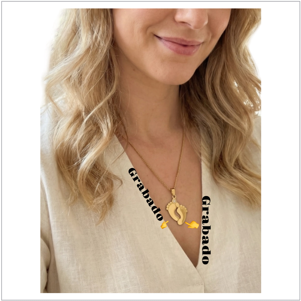 colgante de dos pies juntos grabado con tus nombres